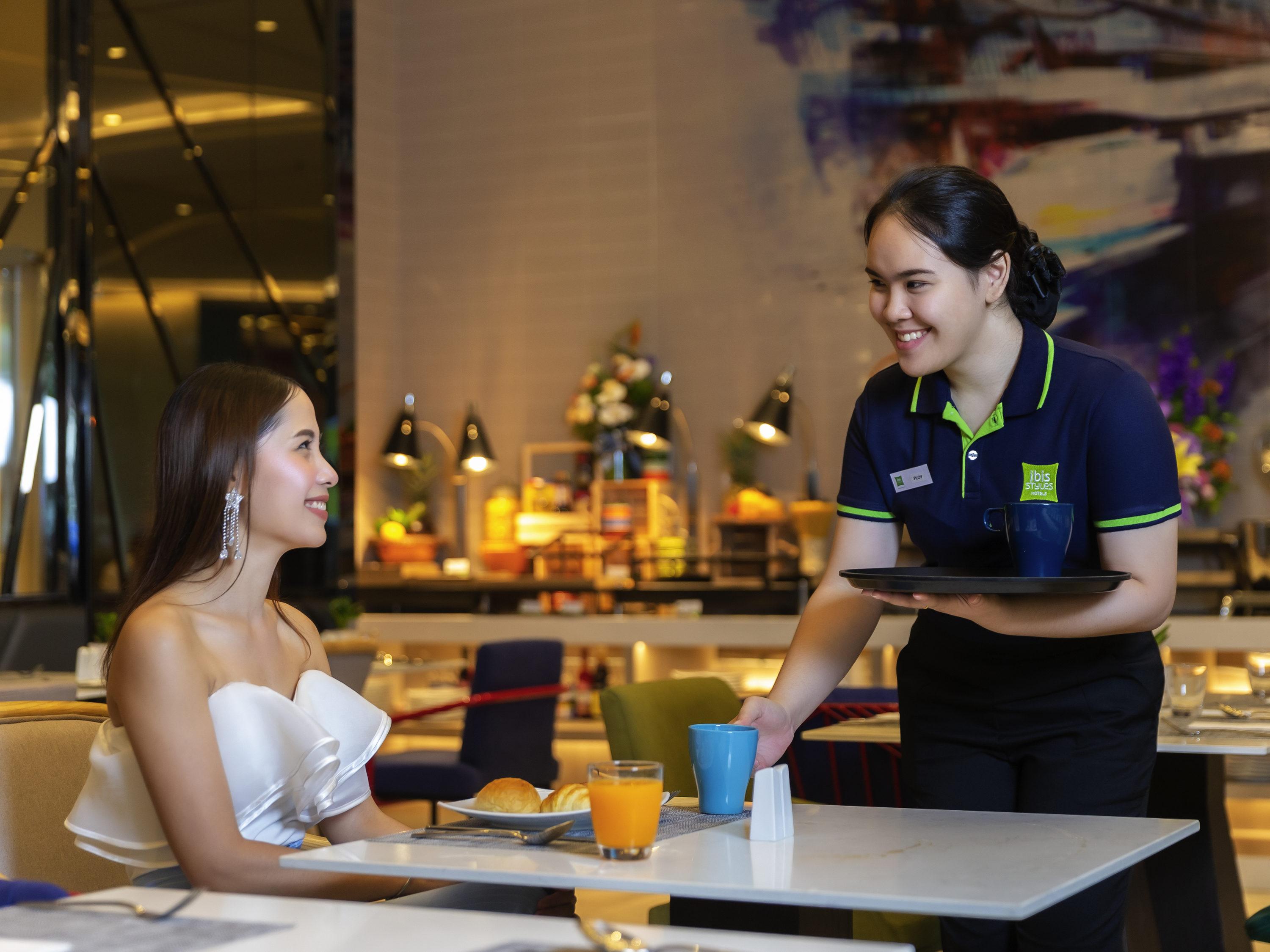 Ibis Styles Bangkok Ratchada Exterior foto